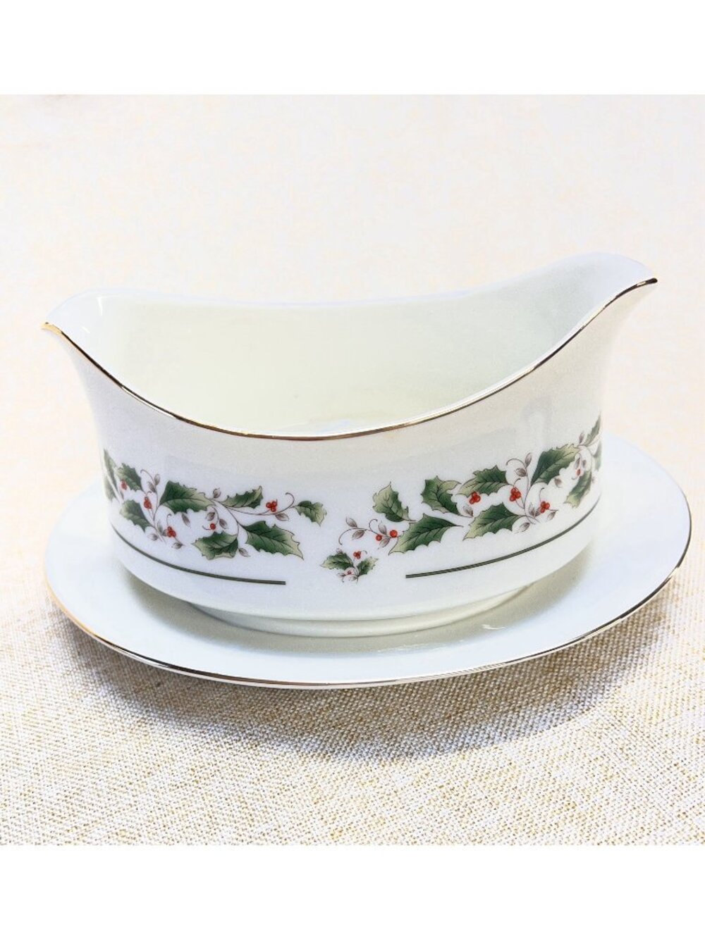 Royal Limited Holly Holiday Christmas Gravy Boat  Underplate Caldor 1990s